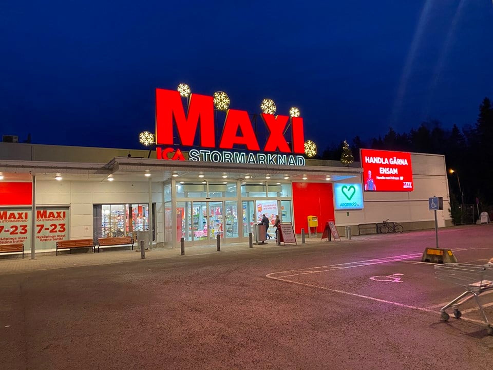 Bild till verksamhet: ICA Maxi Nyköping0