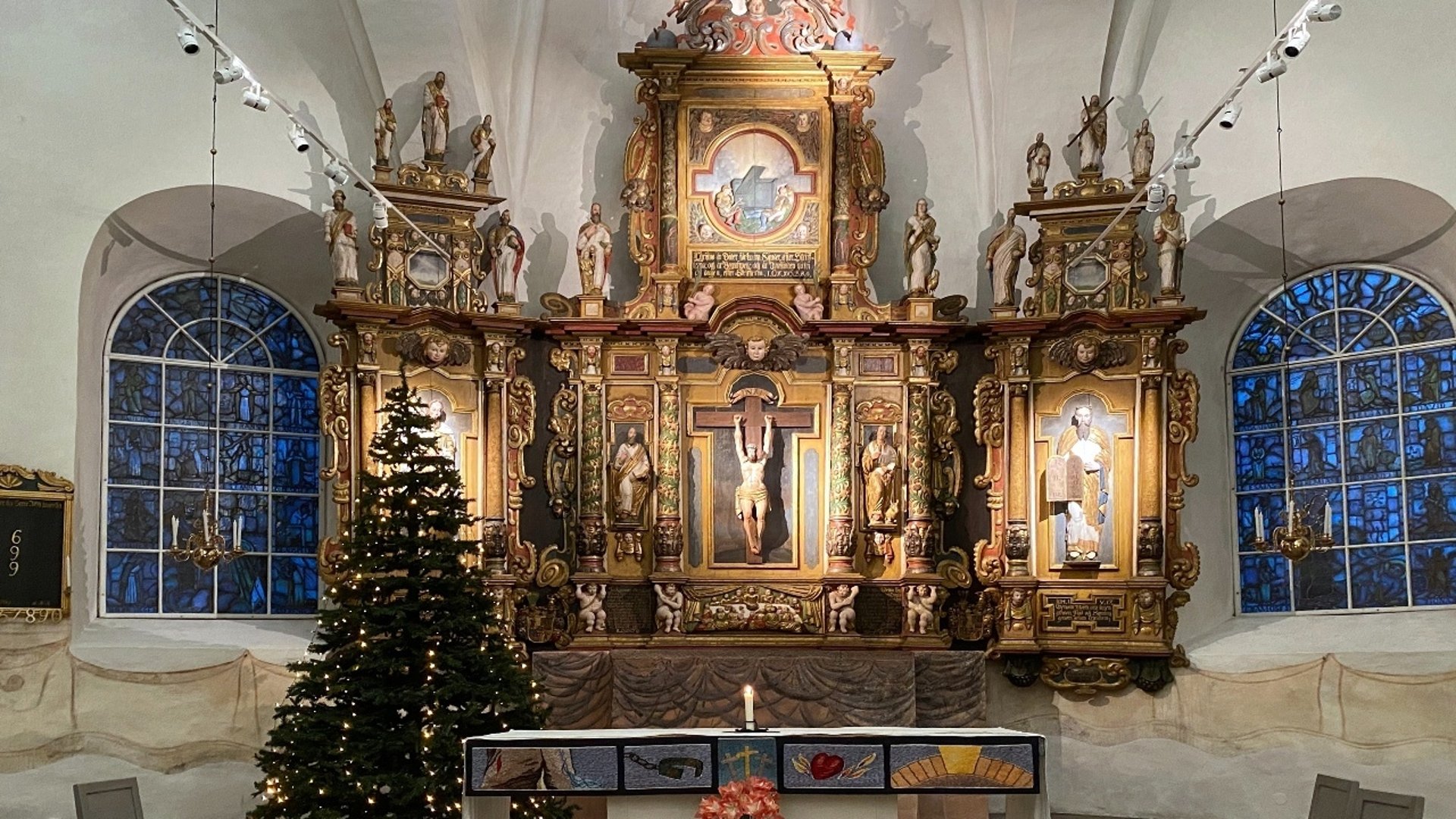 Alla Helgona kyrka interiör