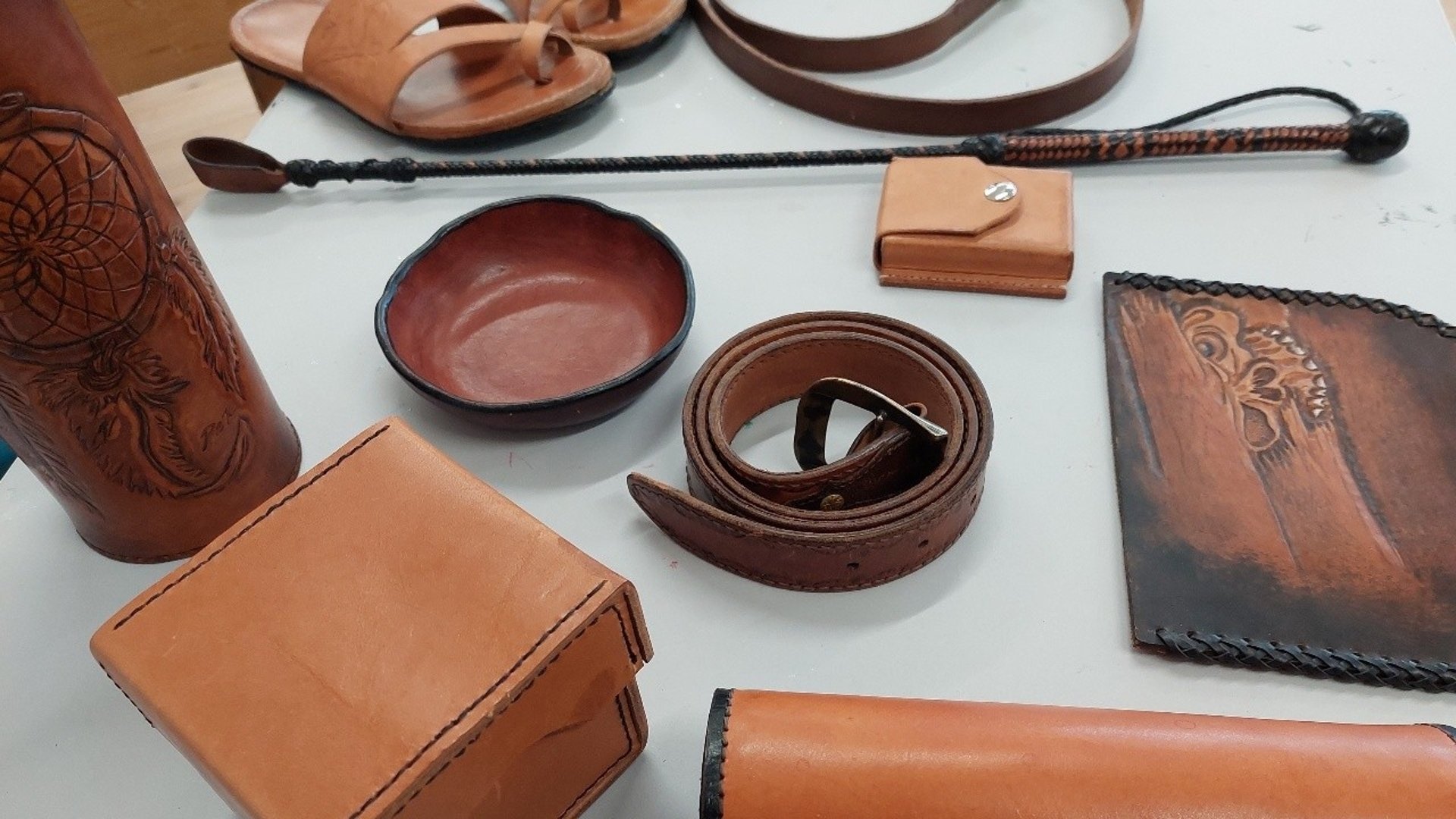 Olika läderhantverk