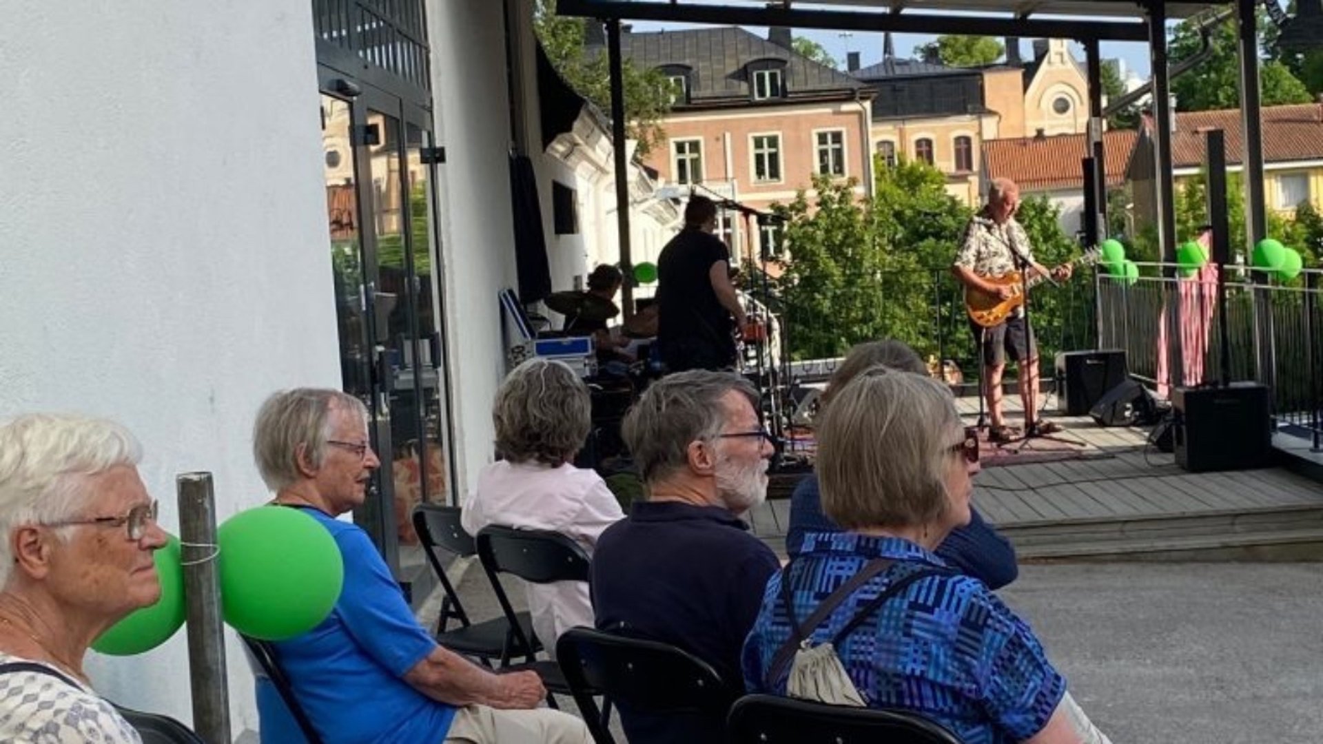 Kulturnatt  vid Stadsvakten med underhållning av Mojo Express
