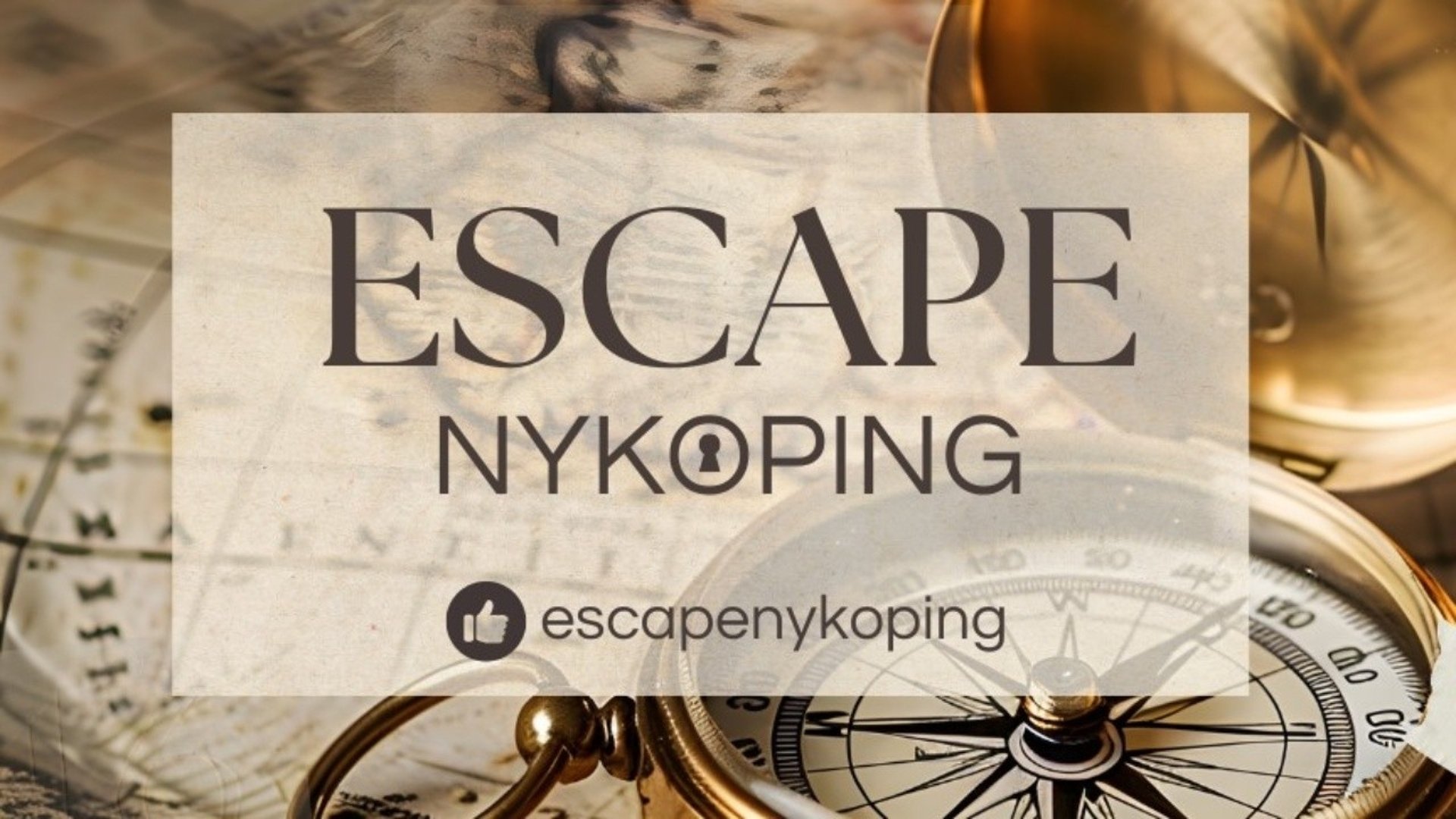 Bild med kompass under en textruta med texten: Escape Nyköping, i versaler
