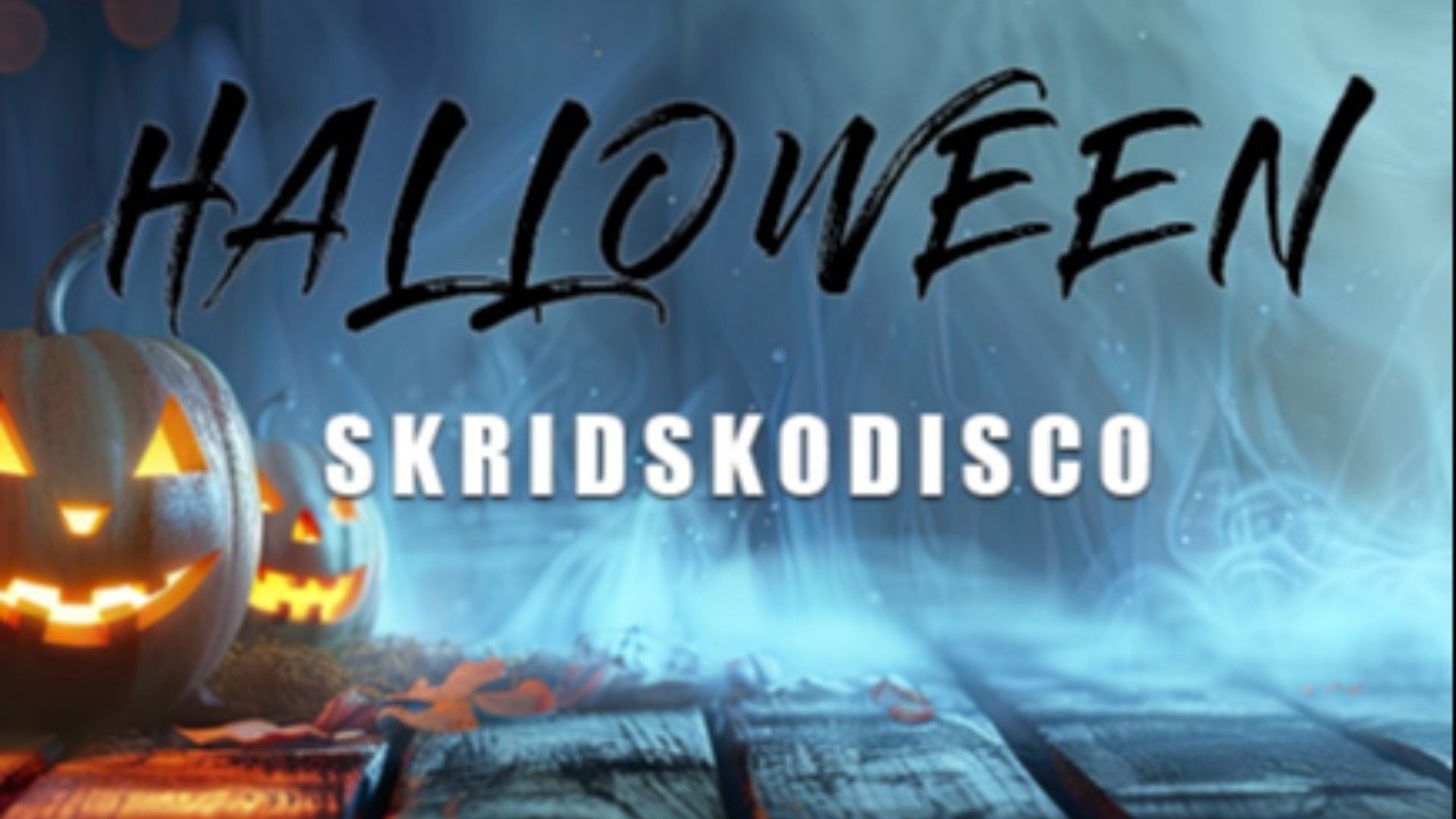 Kuslig bild med skrämmande pumpor i halloweentema