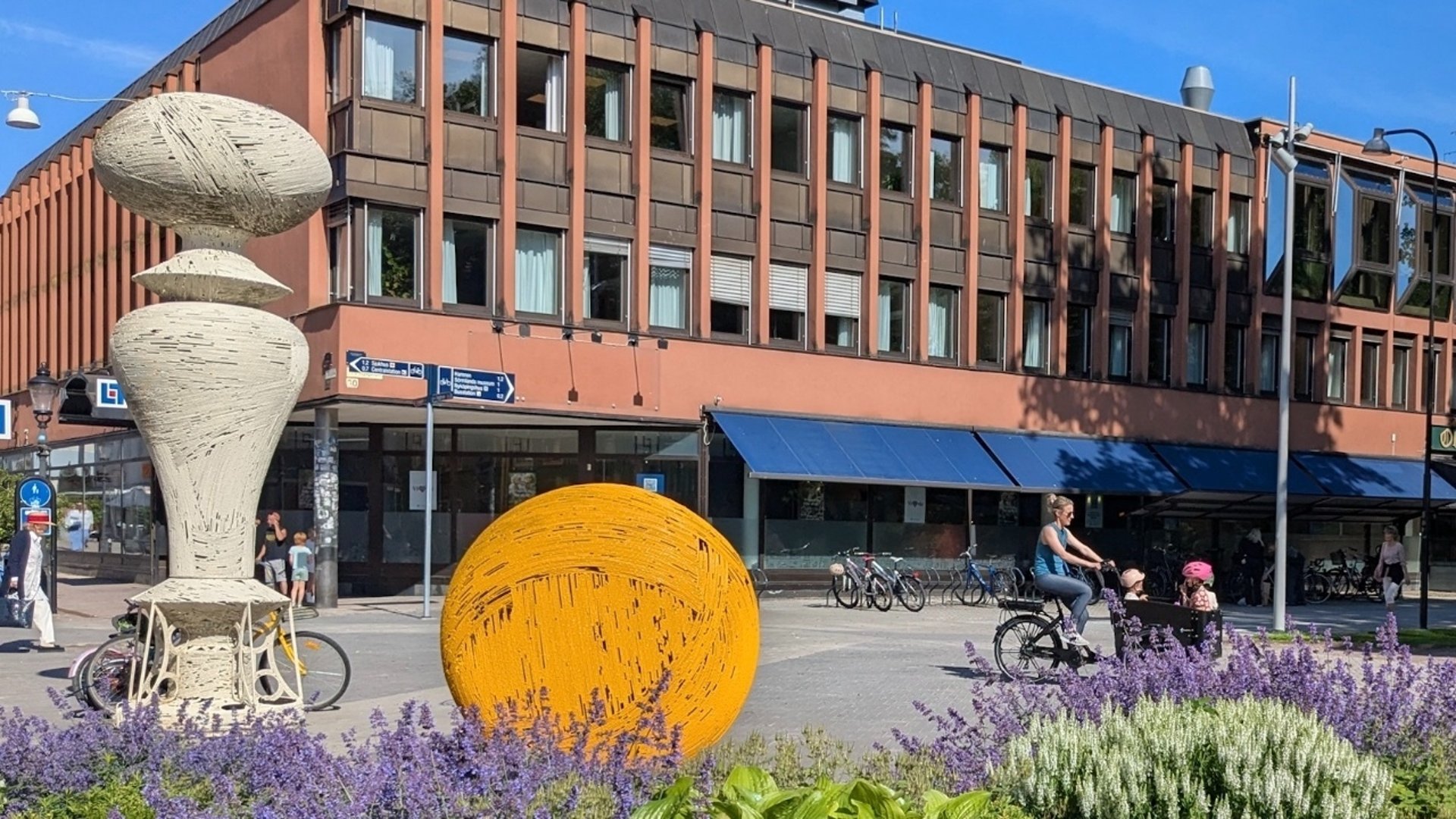 Mingla och prata grön politik i Nyköping.