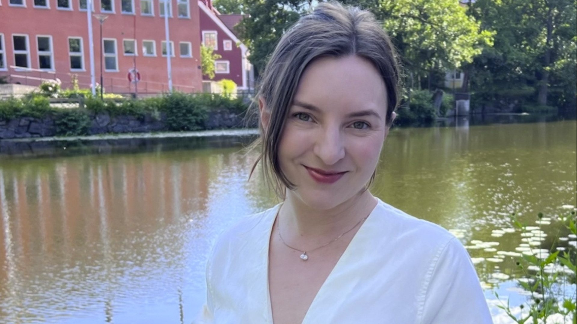 Justyna Högström arbetar som neurologoped på Neurorehab
i Eskilstuna. Hon är också översättare av många böcker från
svenska till polska. För några år sedan höll hon föredrag för
oss om systematiken bakom de svenska lånorden