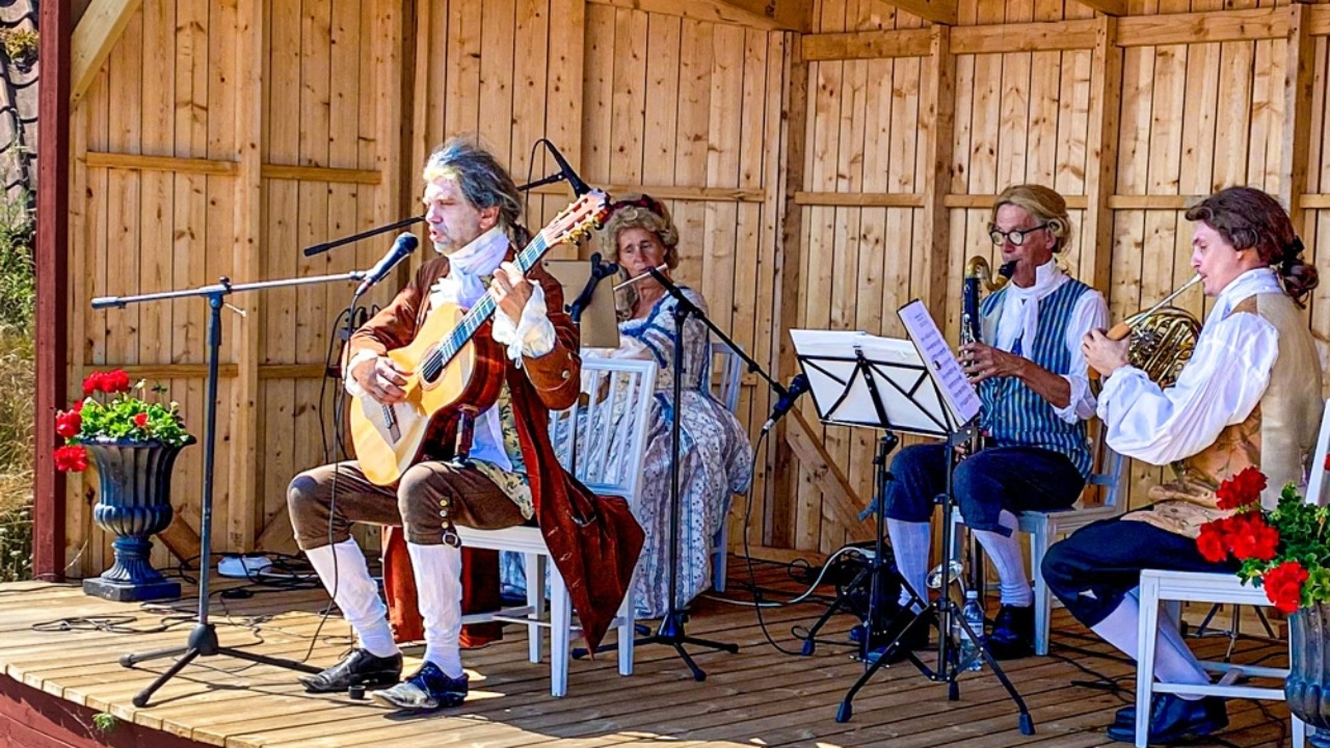 Thord Lindé med musiker