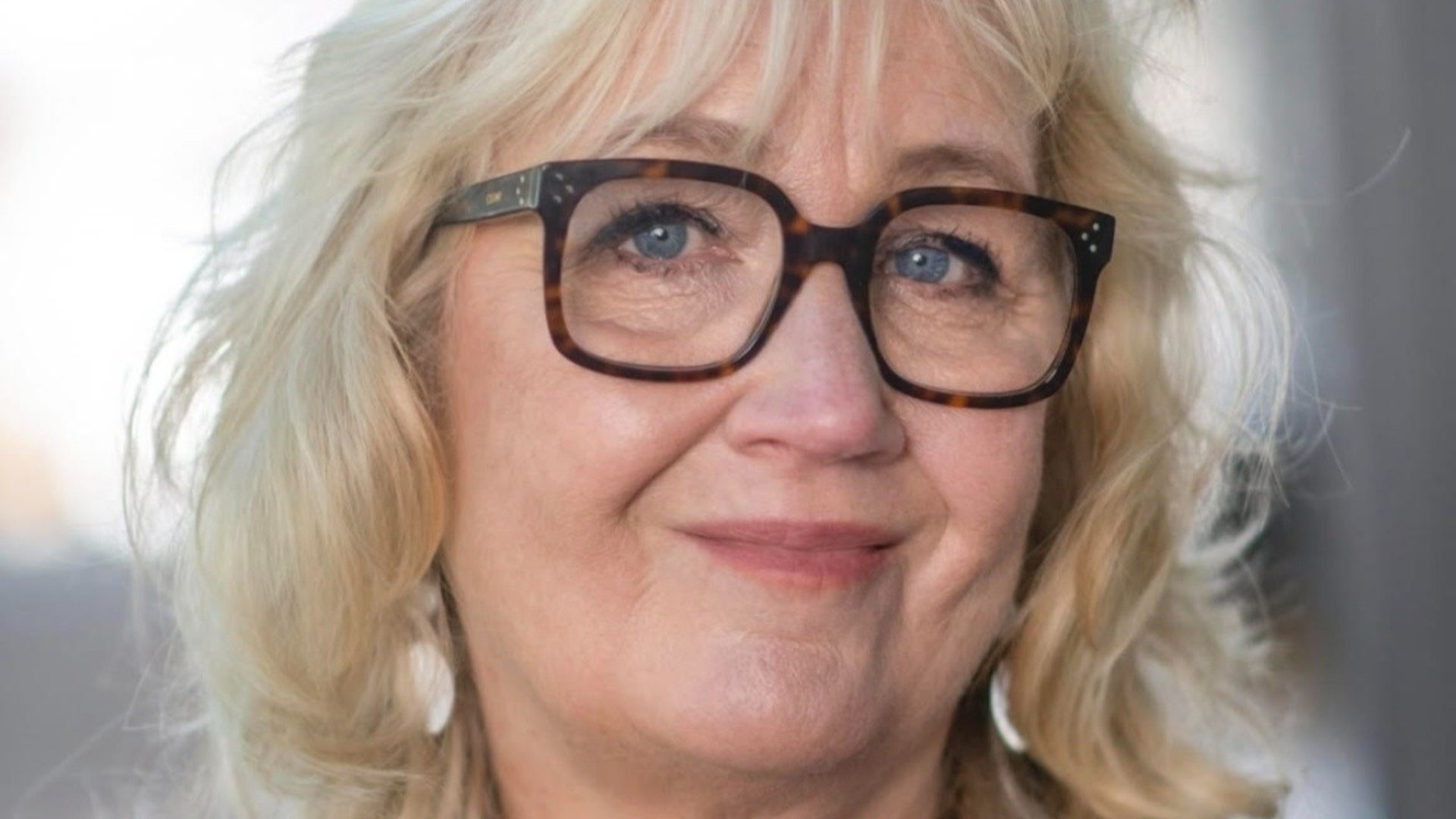 Bild på journalisten och författaren Erika Bjerström