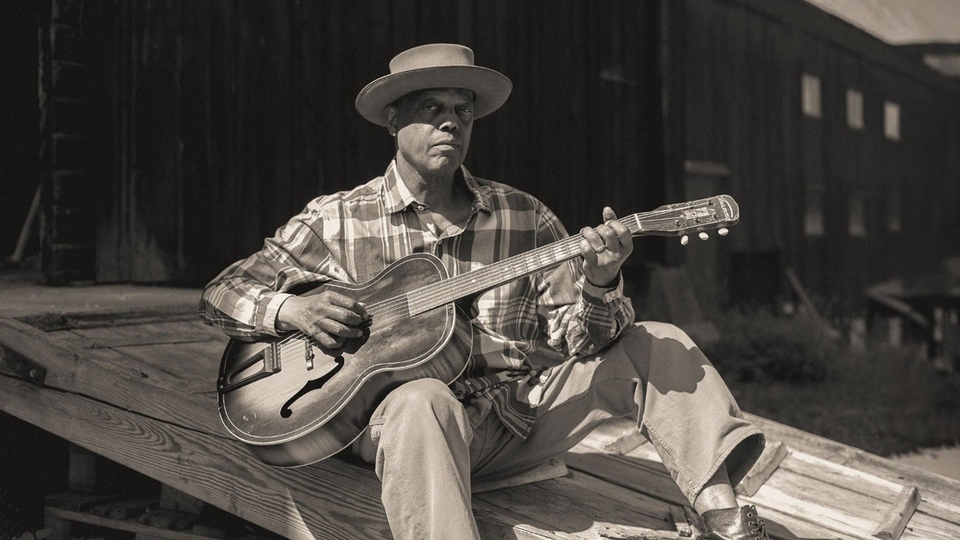 Eric Bibb