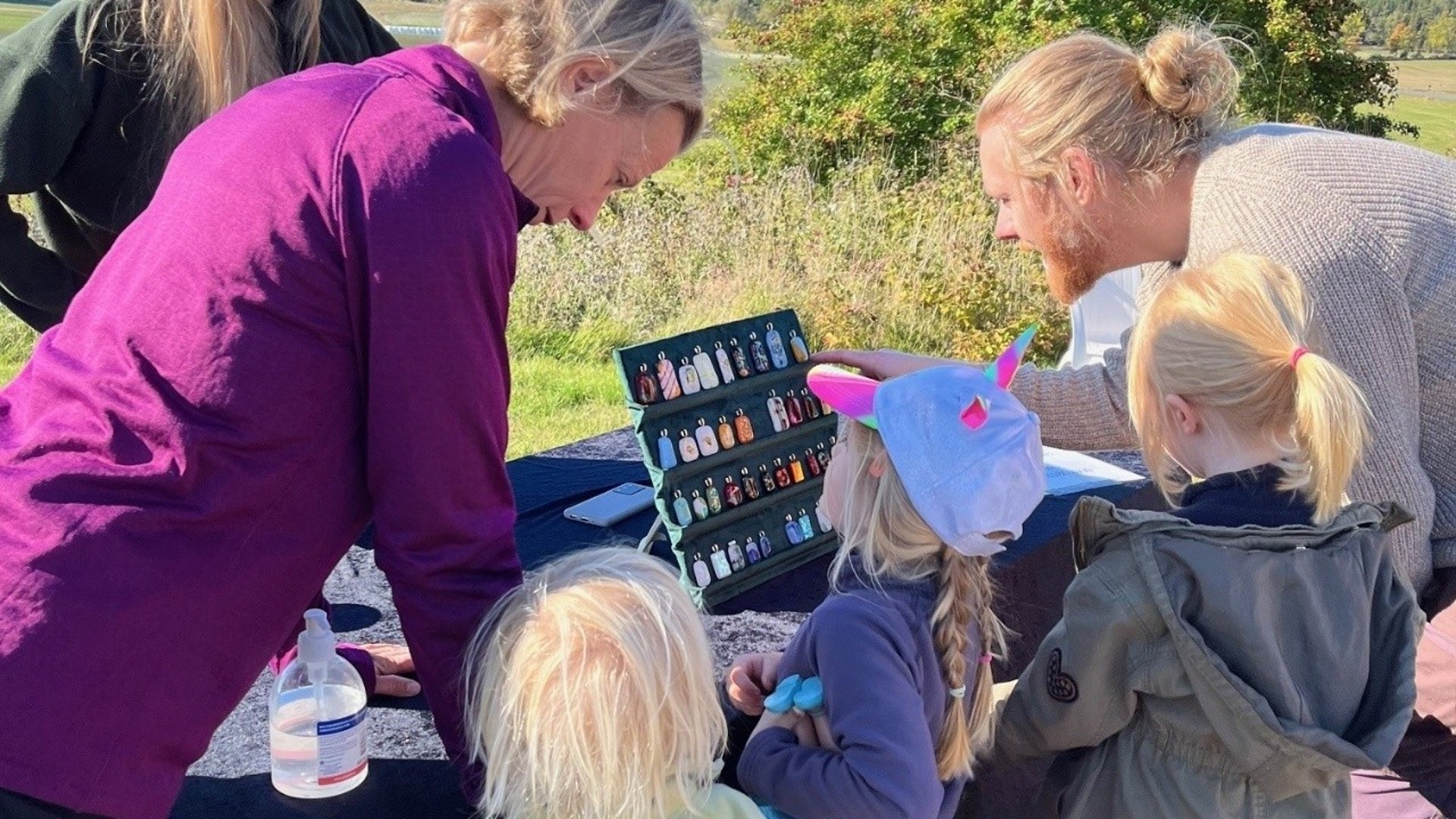 Folk som köper saker