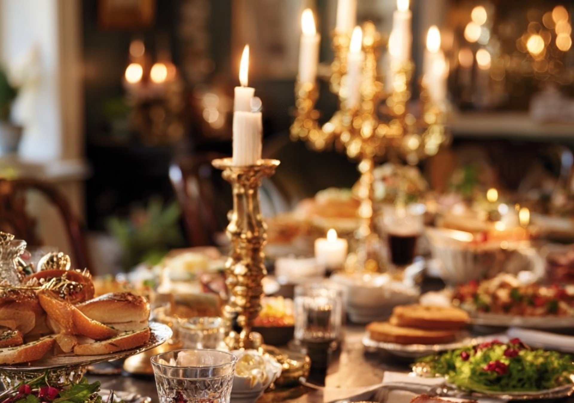  Ett traditionellt julbord i slottsmiljö