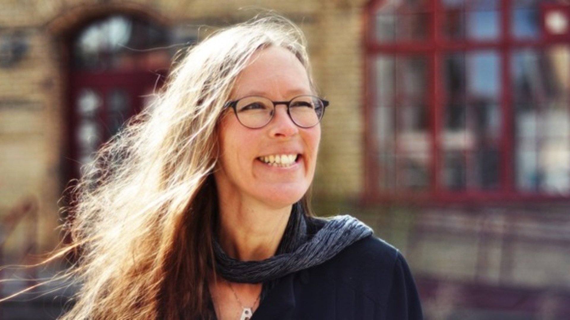 Porträttfoto på Anna