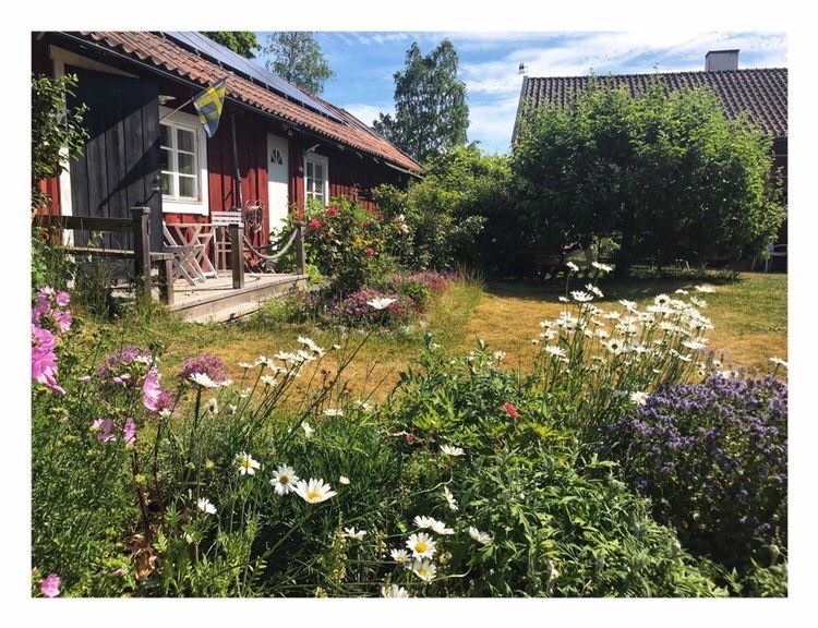 B&B eller självhushåll i trädgårdsmiljö 