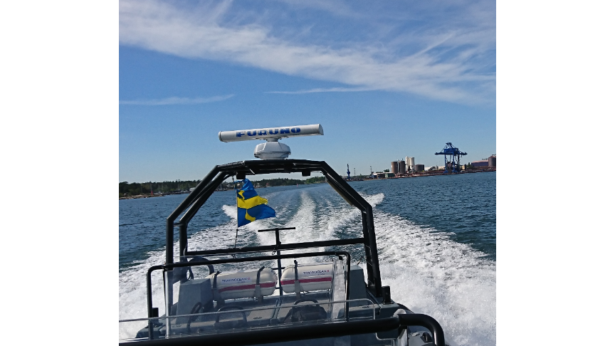 En ribbåt